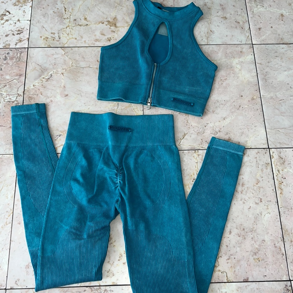 Bo Tee Oh Polly Set (SOLD OUT online)